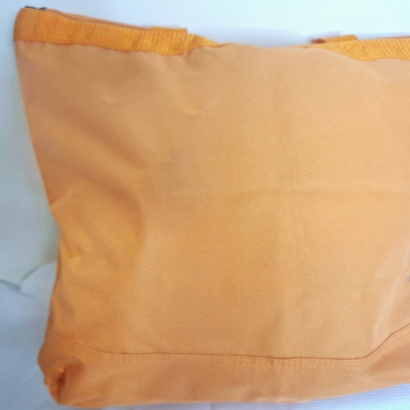 NWT "The Land Down Under" reuseable shopper and tote. - Picture 2 of 12